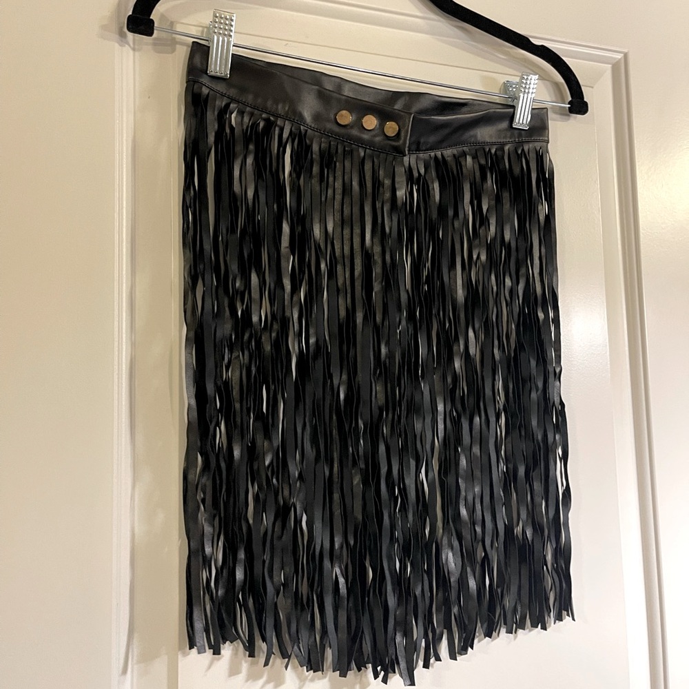 NEVER WORN ✨ perfect festival black leather fringe skirt